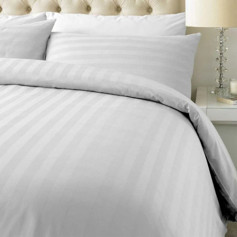 6 Pcs Luxury White Satin Stripe Duvet Set